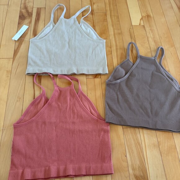 Set of 3 Piece Women’s Ribbed Cropped Yoga Tank Top Shirts Size M/L - Picture 7 of 7